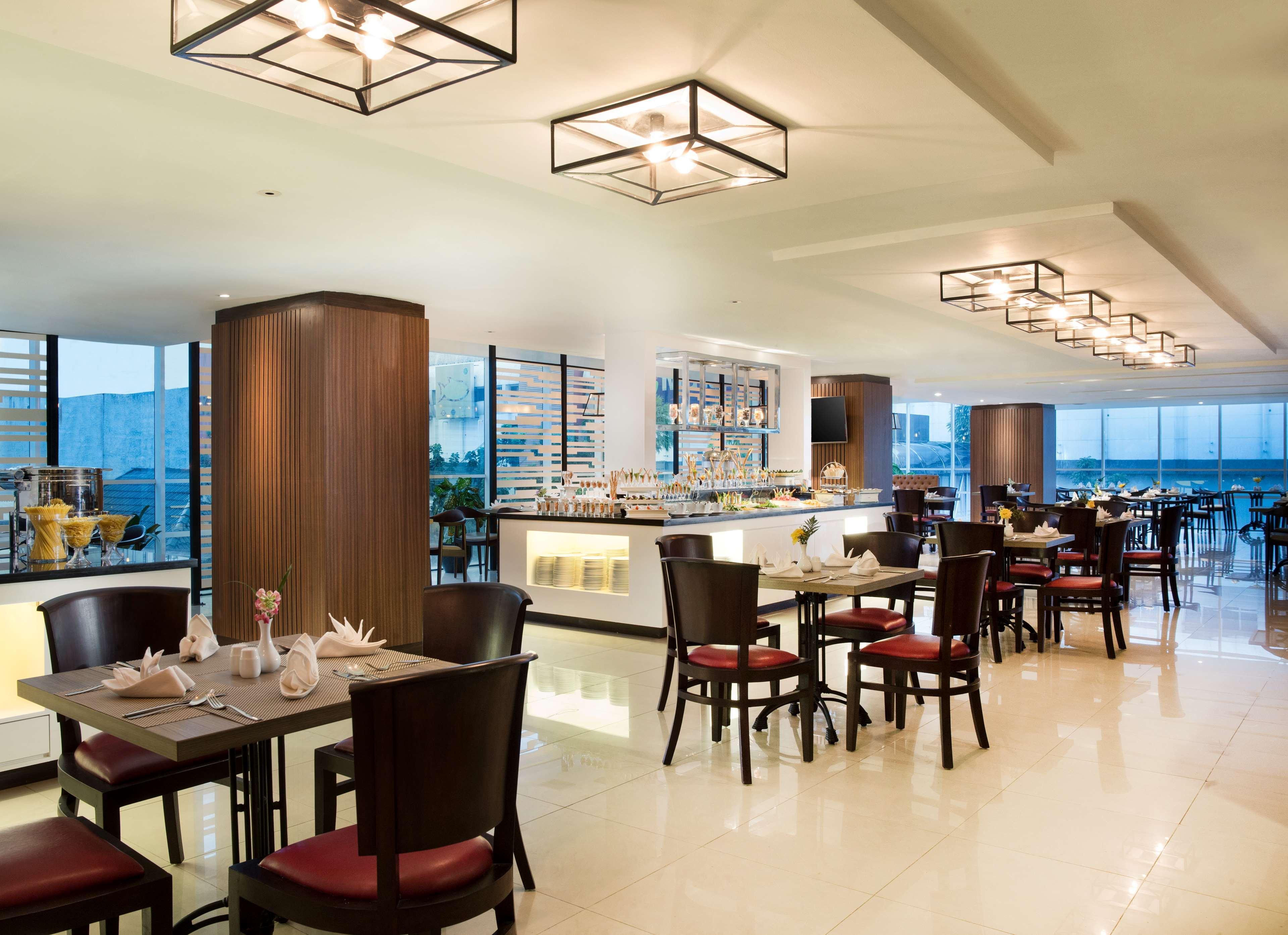 Best Western Premier La Grande Bandung Bagian luar foto