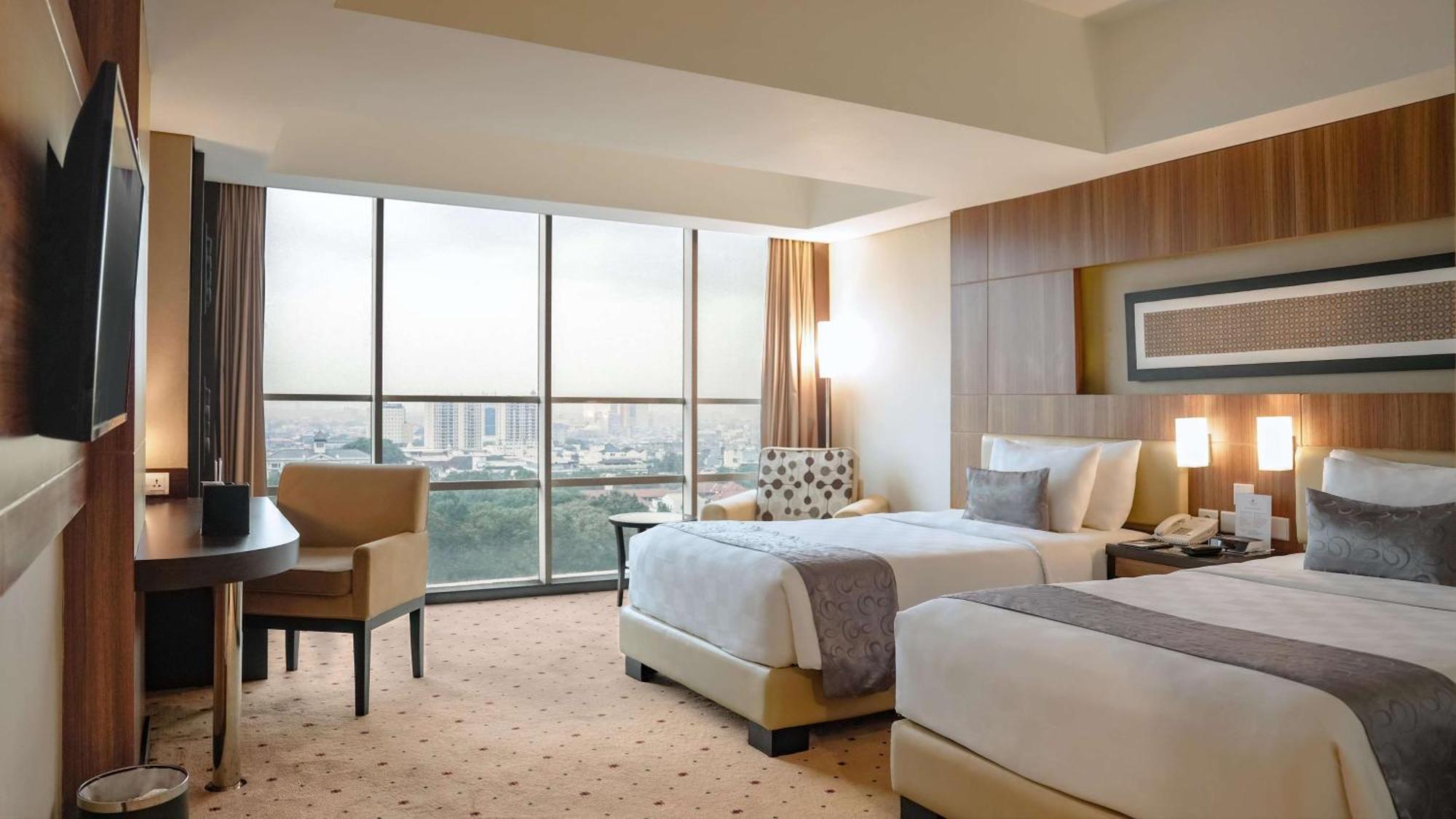 Best Western Premier La Grande Bandung Bagian luar foto